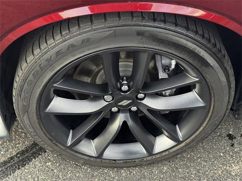 Certified 2022 Dodge Challenger R/T w/ Plus Package image 10