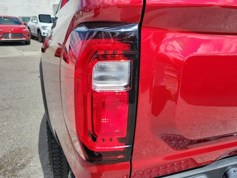 Certified 2023 GMC Canyon Denali AWD/4WD image 10