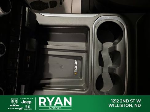 Used 2019 GMC Sierra 1500 AT4 w/ AT4 Preferred Package AWD/4WD image 32