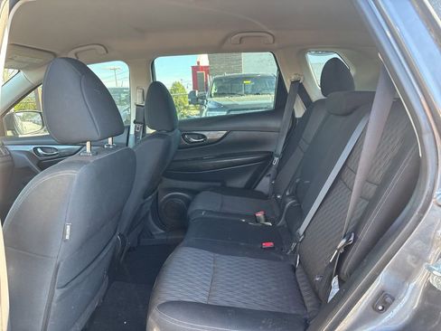 Used 2017 Nissan Rogue S FWD image 10