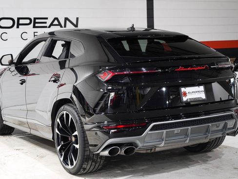 Used 2020 Lamborghini Urus image 36