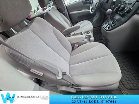 Used 2012 Kia Sedona LX w/ PWR Pkg FWD image 15