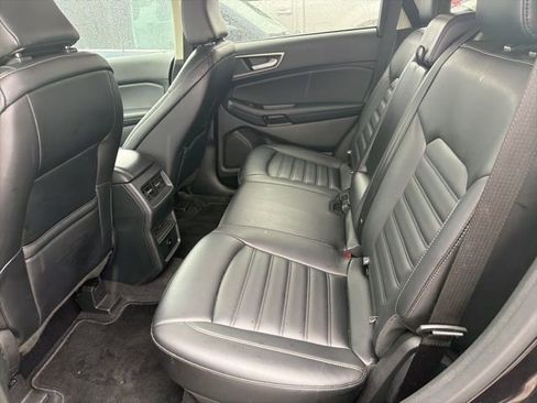 Used 2024 Ford Edge SEL image 7