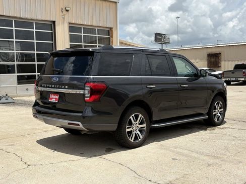 Used 2023 Ford Expedition Limited AWD/4WD image 5