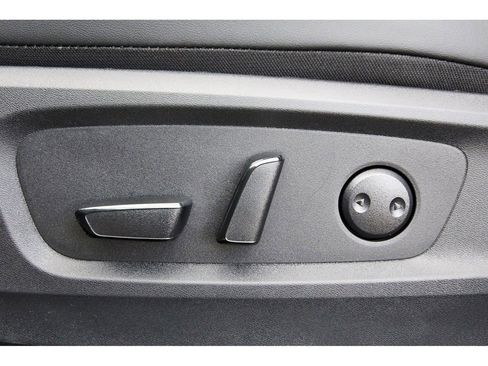 New 2026 Nissan Pathfinder SL w/ SL Premium Package FWD image 29
