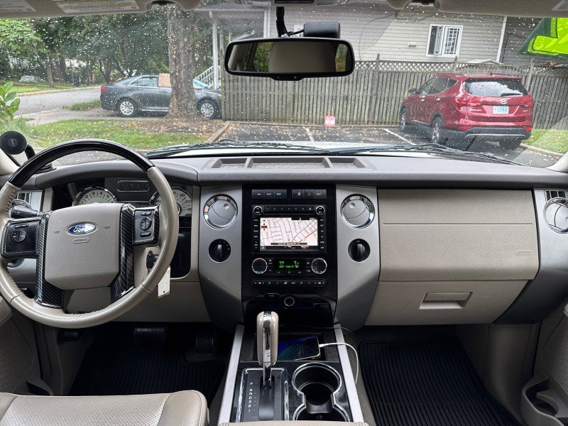 Used 2012 Ford Expedition EL Limited AWD/4WD image 19