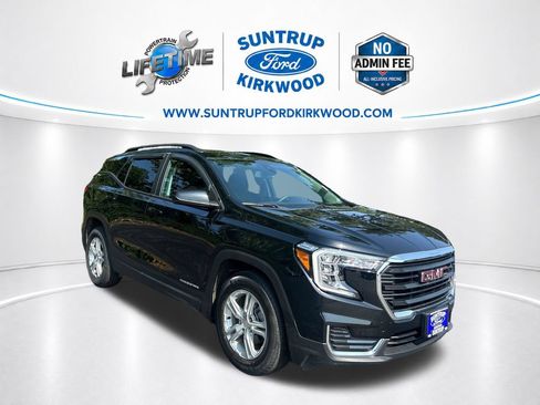 Used 2022 GMC Terrain SLE w/ Driver Convenience Package FWD image 9