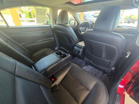 Used 2015 Lexus ES 350 w/ Luxury Package image 9