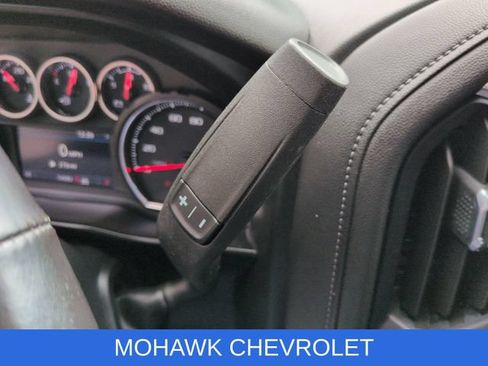 Used 2021 Chevrolet Silverado 1500 LT AWD/4WD image 16