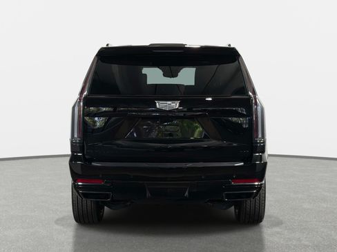 Used 2026 Cadillac Escalade Platinum Sport w/ LPO, ONYX Package AWD/4WD image 6