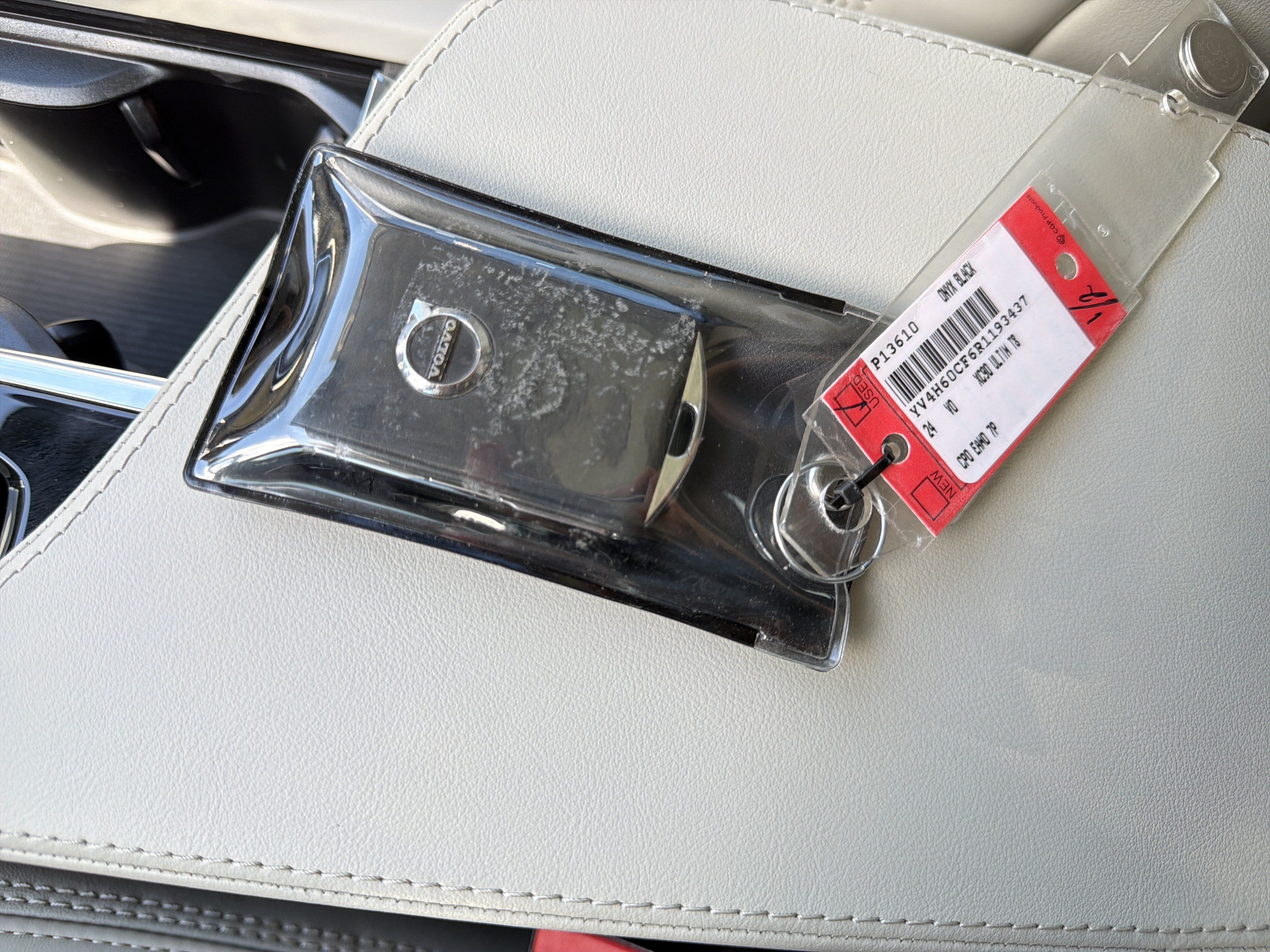 Certified 2024 Volvo XC90 T8 Ultimate w/ Protection Package Premier AWD/4WD image 38