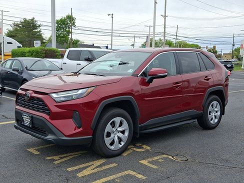 Used 2025 Toyota RAV4 LE AWD/4WD image 3