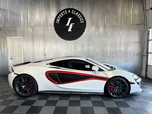 Used 2016 McLaren 570S Coupe RWD image 12