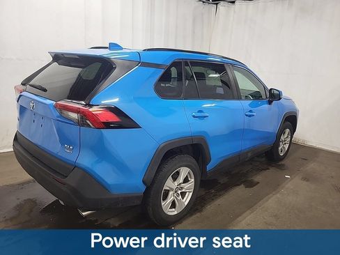 Used 2021 Toyota RAV4 XLE AWD/4WD image 7