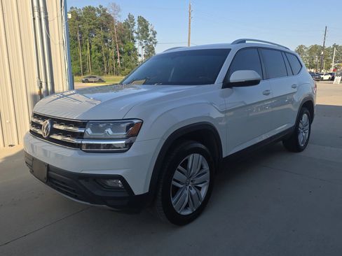 Used 2019 Volkswagen Atlas SE FWD image 2