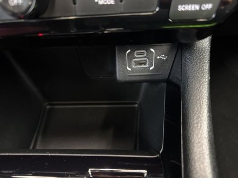 Used 2024 Jeep Compass Limited w/ High Altitude Package image 21