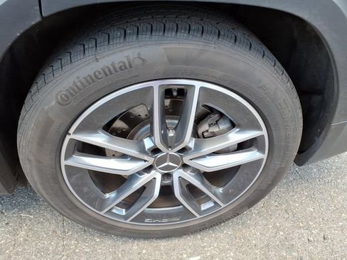 Used 2023 Mercedes-Benz GLB 35 AMG 4MATIC image 10