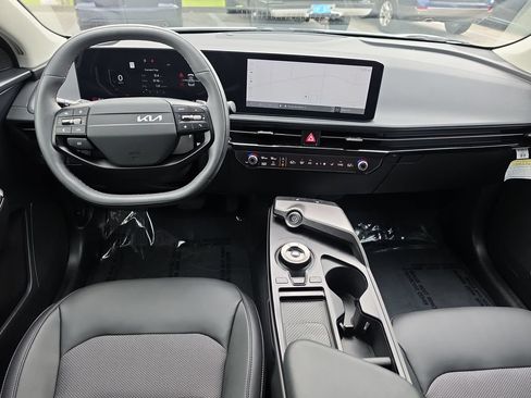 Certified 2025 Kia EV6 Light RWD image 27