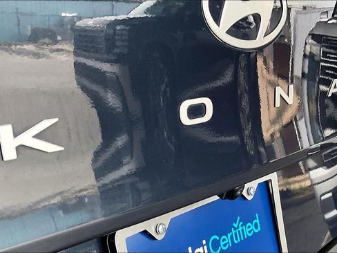 Certified 2024 Hyundai Kona SEL AWD/4WD image 10
