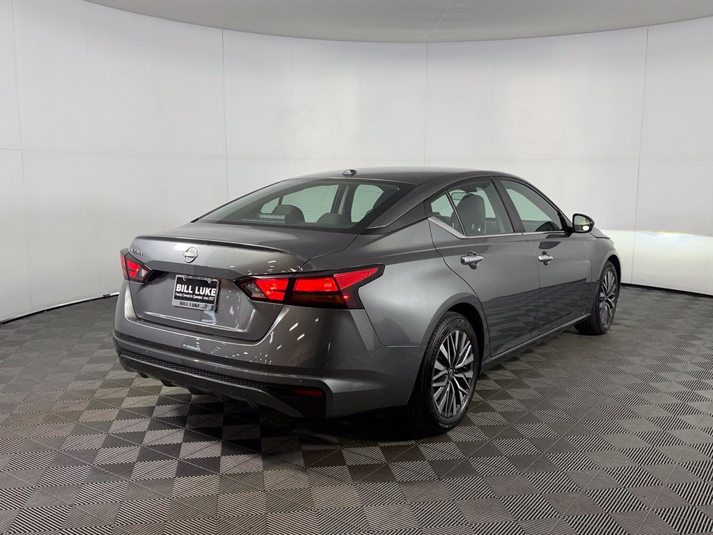 Used 2025 Nissan Altima 2.5 SV FWD image 20