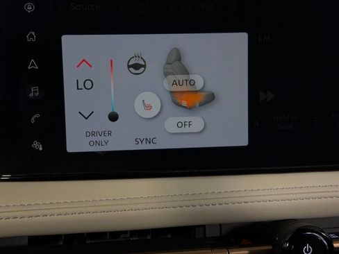 Used 2023 Nissan Ariya AWD image 20