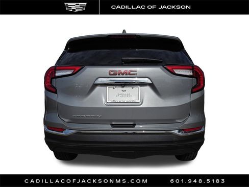 Used 2024 GMC Terrain SLT image 6