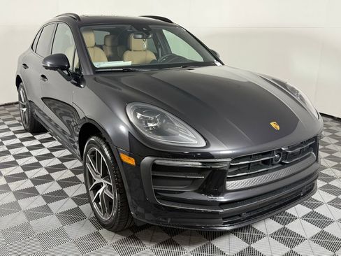 New 2026 Porsche Macan image 9
