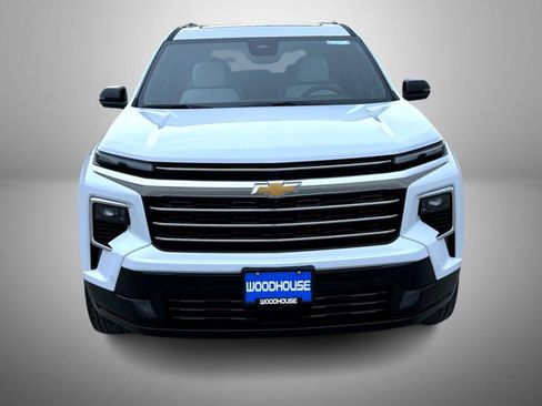 New 2026 Chevrolet Traverse High Country AWD/4WD image 2
