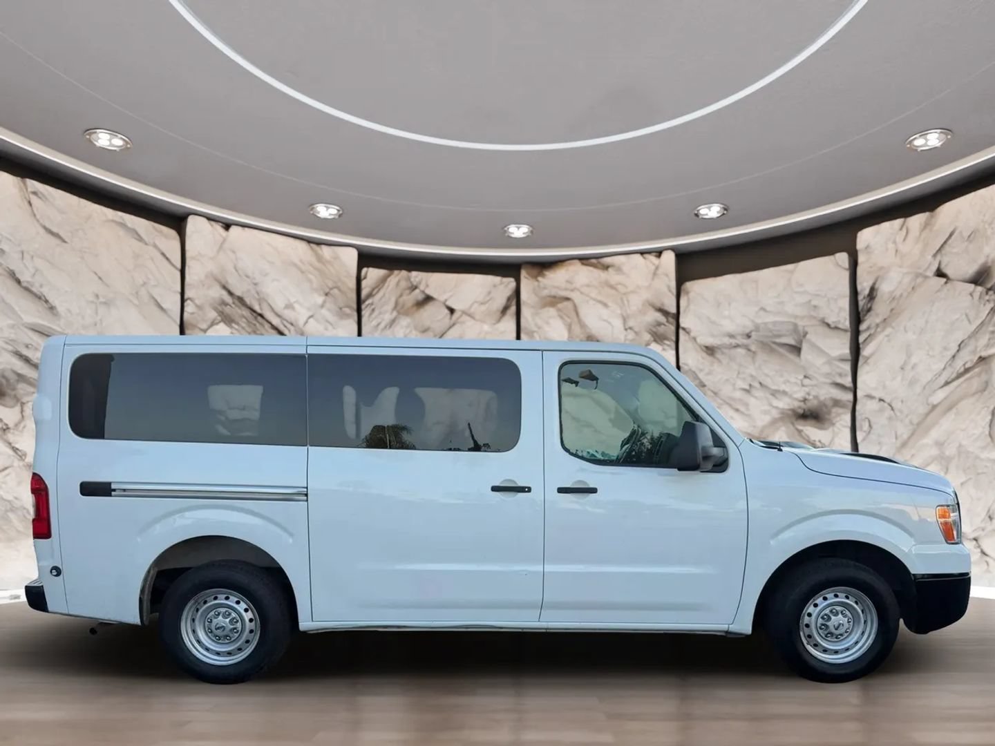Used 2019 Nissan NV 3500 S RWD image 4