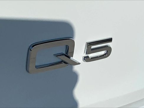 Used 2023 Audi Q5 2.0T Prestige w/ Prestige Package AWD/4WD image 30