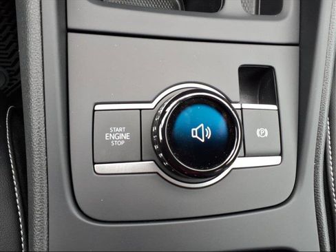 New 2026 Volkswagen Tiguan SE image 18