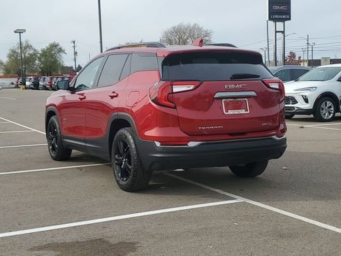 Used 2023 GMC Terrain AT4 image 4