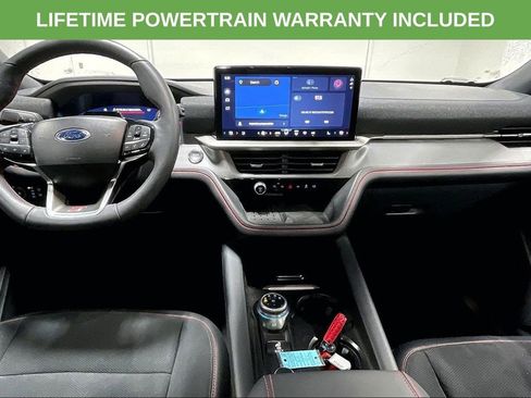 Used 2025 Ford Explorer ST AWD/4WD image 18