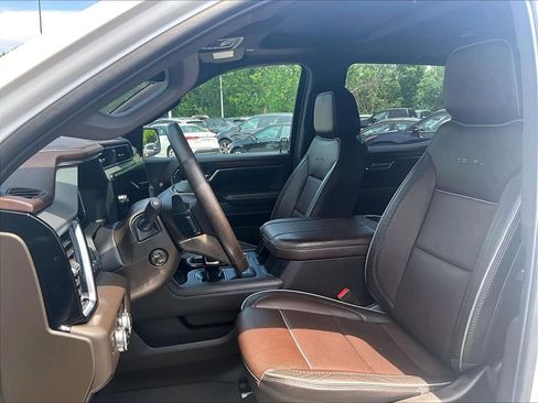 Used 2024 GMC Sierra 1500 Denali w/ Denali Reserve Package AWD/4WD image 10