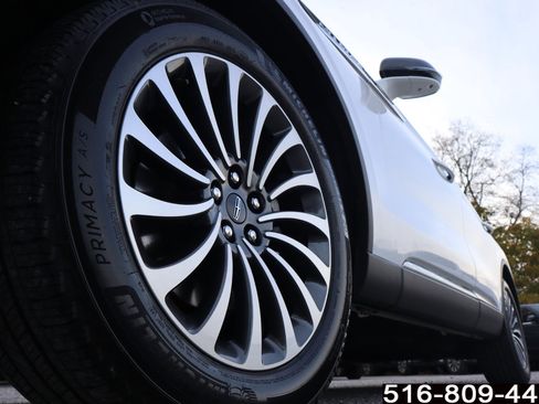 Used 2022 Lincoln Aviator Reserve w/ Equipment Group 201A image 11