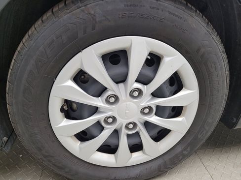 Used 2023 Kia Forte LX FWD image 31
