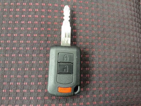 Used 2019 Mitsubishi Mirage LE FWD image 32