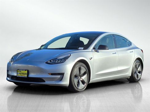 Used 2018 Tesla Model 3 Long Range image 8