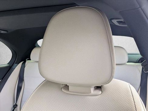 Used 2024 Mercedes-Benz C 300 Sedan image 15