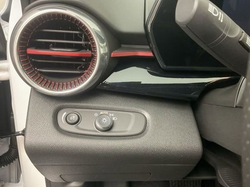 New 2026 Chevrolet Trax RS w/ Driver Confidence Package image 13