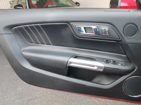 Used 2017 Ford Mustang GT Premium w/ Equipment Group 401A image 13