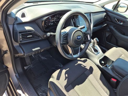 Used 2023 Subaru Outback Premium AWD/4WD image 13