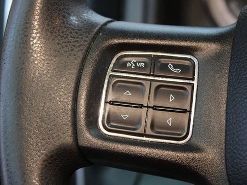 Used 2020 RAM 1500 Classic SLT w/ Trailer Tow Group image 18