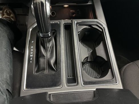 Used 2015 Ford F150 XLT w/ Equipment Group 302A Luxury image 38