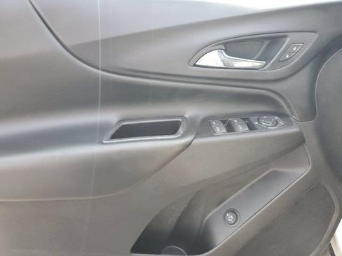 Used 2020 Chevrolet Equinox LT w/ Driver Convenience Package FWD image 19