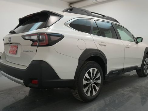 New 2025 Subaru Outback Limited image 7