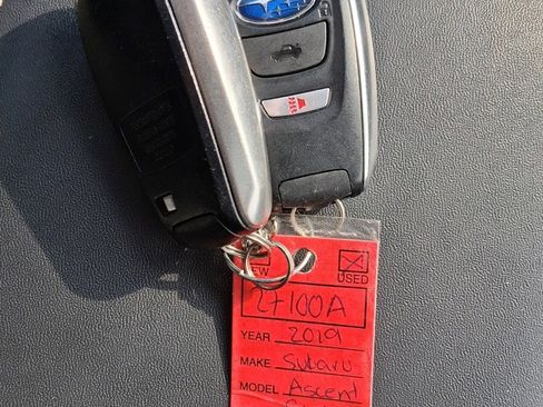 Used 2019 Subaru Ascent Limited w/ Popular Package #3 image 14