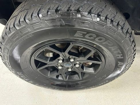 Used 2024 Jeep Wrangler Unlimited AWD/4WD image 9