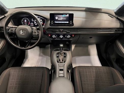 Used 2025 Honda HR-V Sport image 14