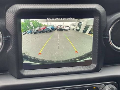 Used 2021 Jeep Wrangler Unlimited Rubicon 4xe w/ Cold Weather Group AWD/4WD image 26